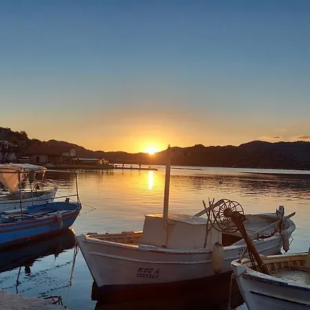 Privatunterkunft Kekova Flower Cafe&pension