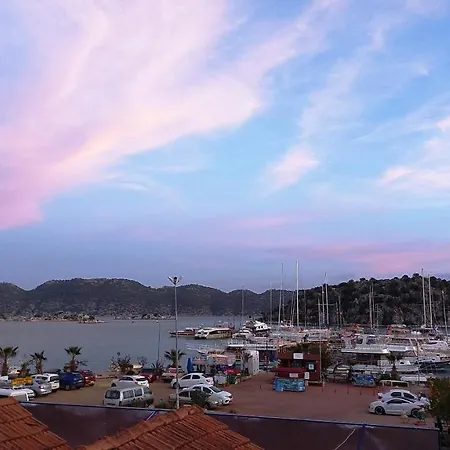 Privatunterkunft Kekova Flower Cafe&pension *